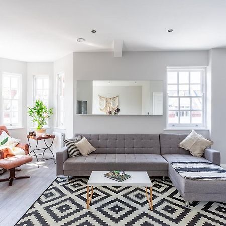 2 Bedroom Apartments With Sofa Bed In Southend Buitenkant foto