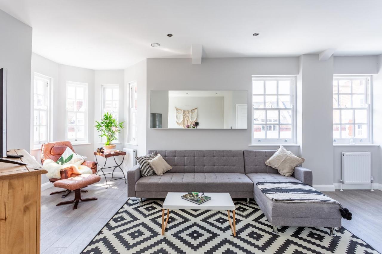 2 Bedroom Apartments With Sofa Bed In Southend Buitenkant foto
