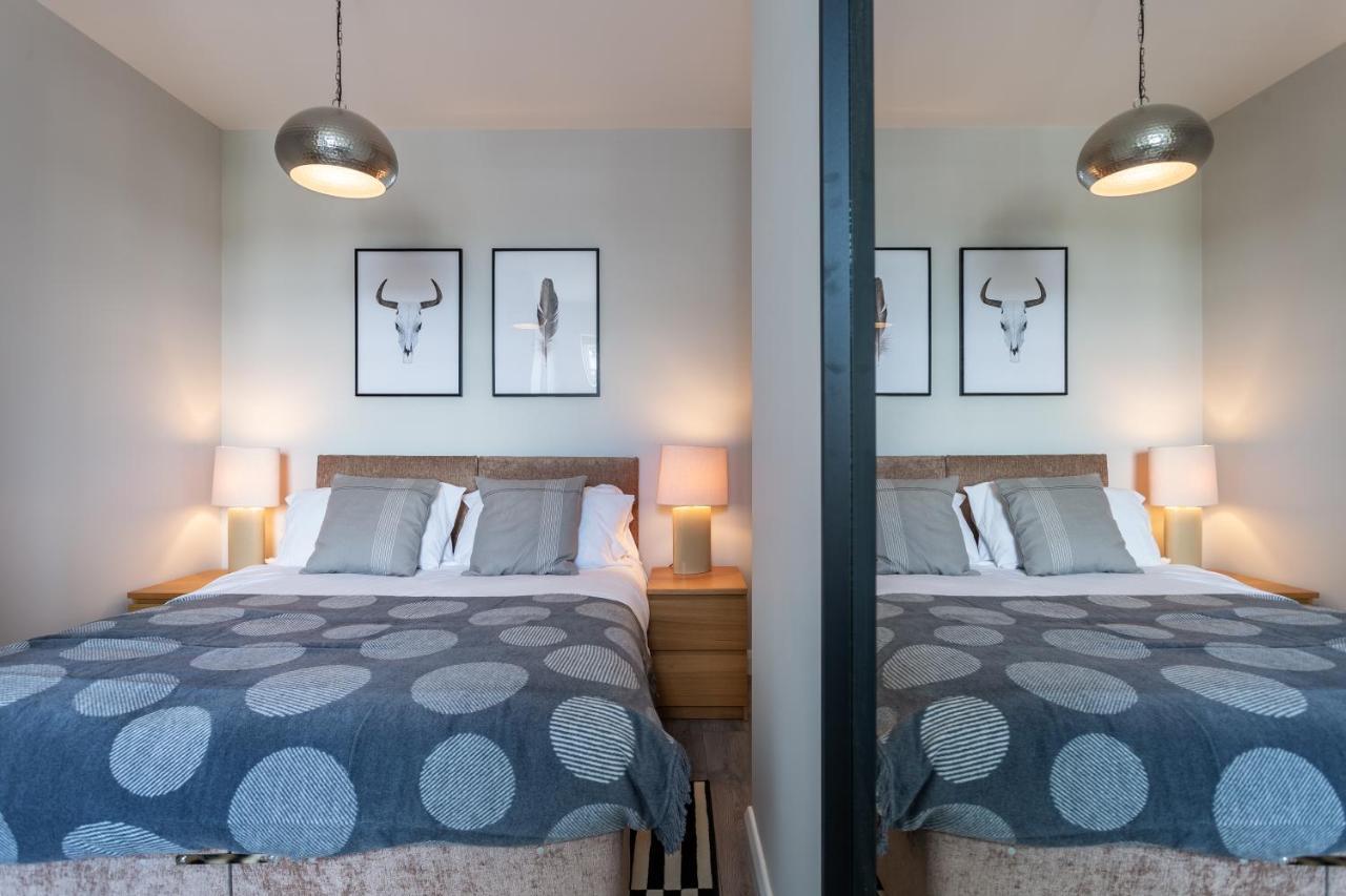 2 Bedroom Apartments With Sofa Bed In Southend Buitenkant foto